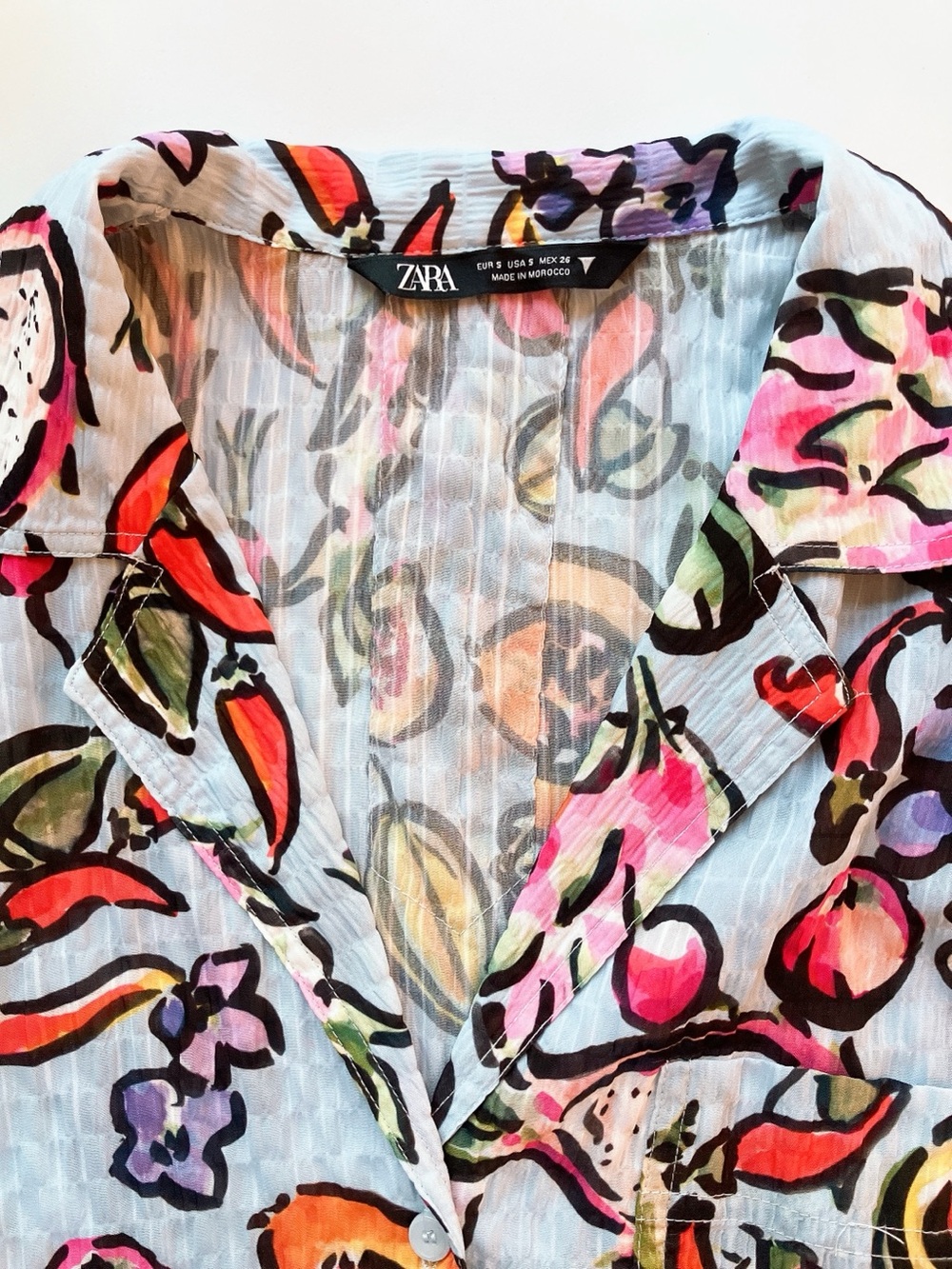 Zara Button-Down Shortsleeve Vneck Camp Collar Shirt Blouse Fruit Print Oversize - Picture 5 of 11